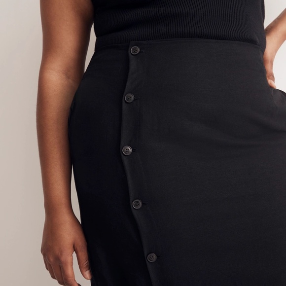 Madewell Linen-Cotton Blend Wrap Midi Skirt in Black - Picture 5 of 9